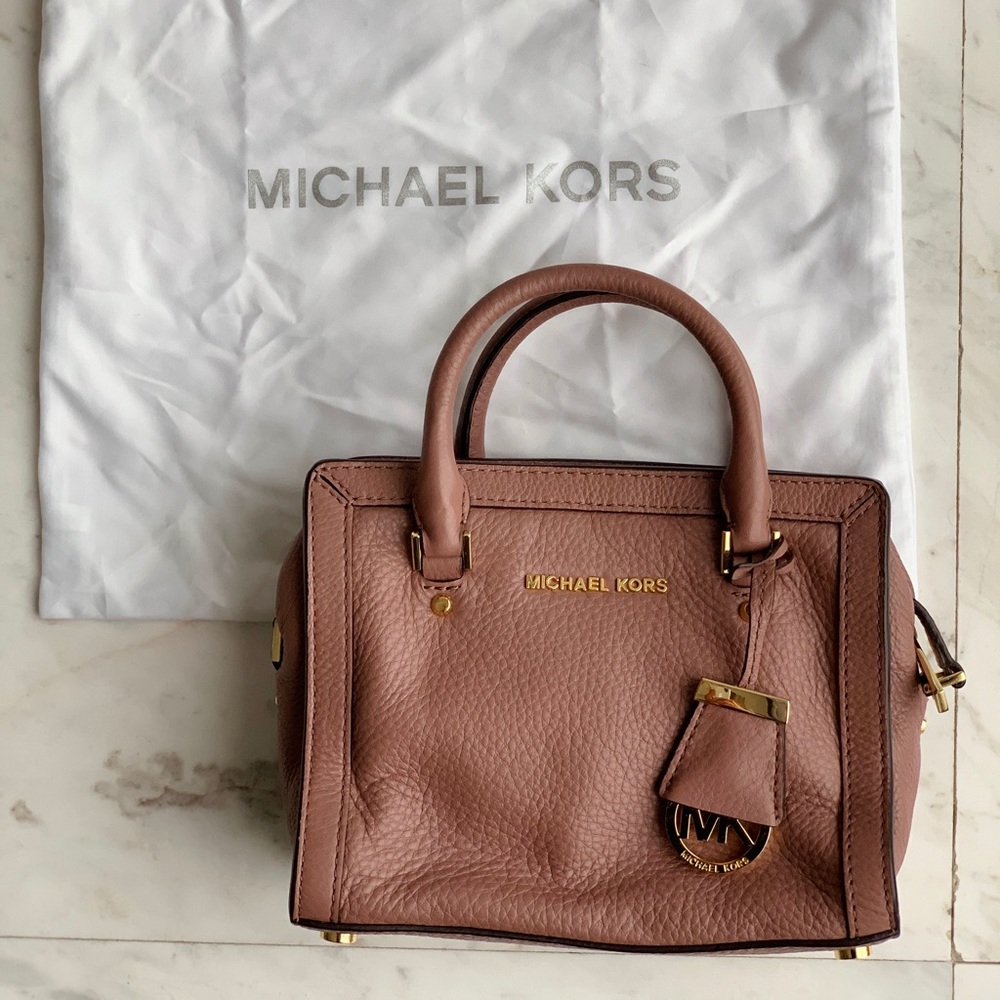 Micheal kors mini Dillion crossbody bag